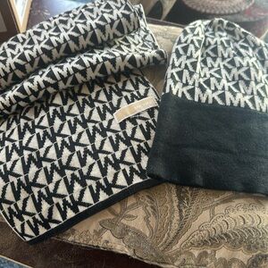 Michael Kors Hat/Scarf bundle
